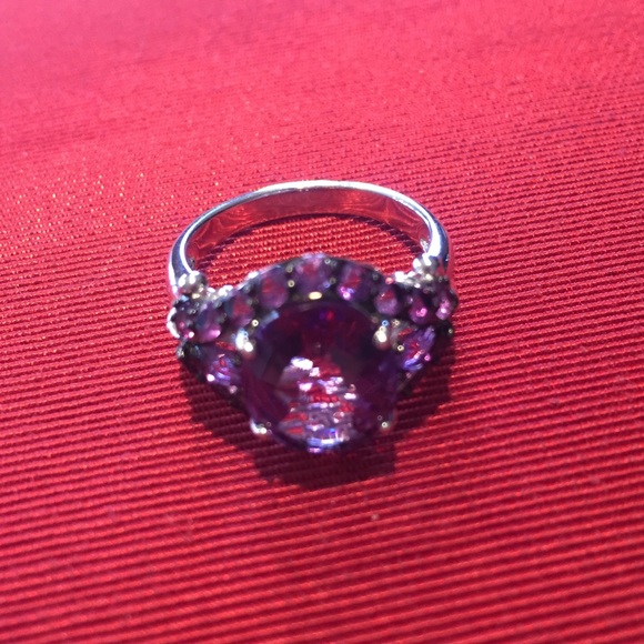 Sterling Silver Amethyst Ring - Picture 5 of 7